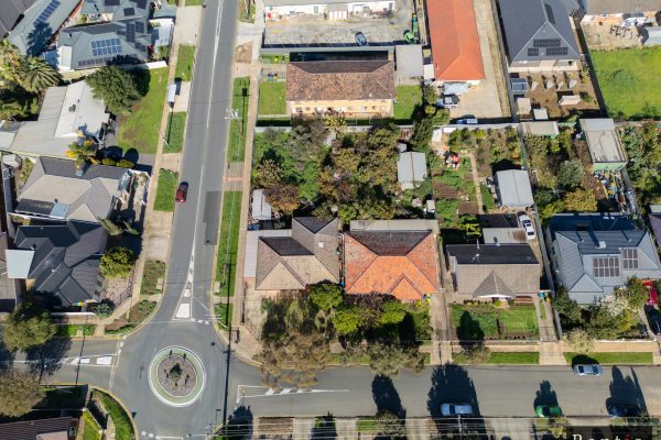 1 Essex Street, Woodville Gardens